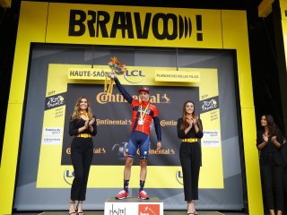 Dylan Teuns vinder den første bjergetape i Tour de France